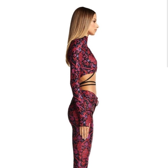 I Am Gia Afia Paisley long sleeve Tie Up Crop Top size X Small , NWOT - Picture 2 of 2